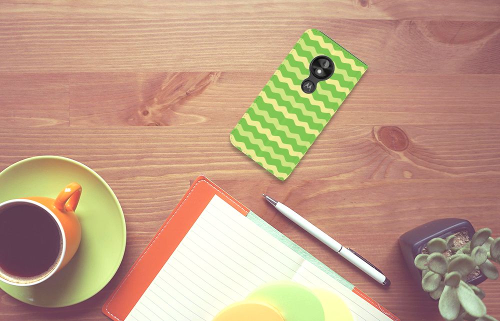 Motorola Moto E5 Play Hoesje met Magneet Waves Green