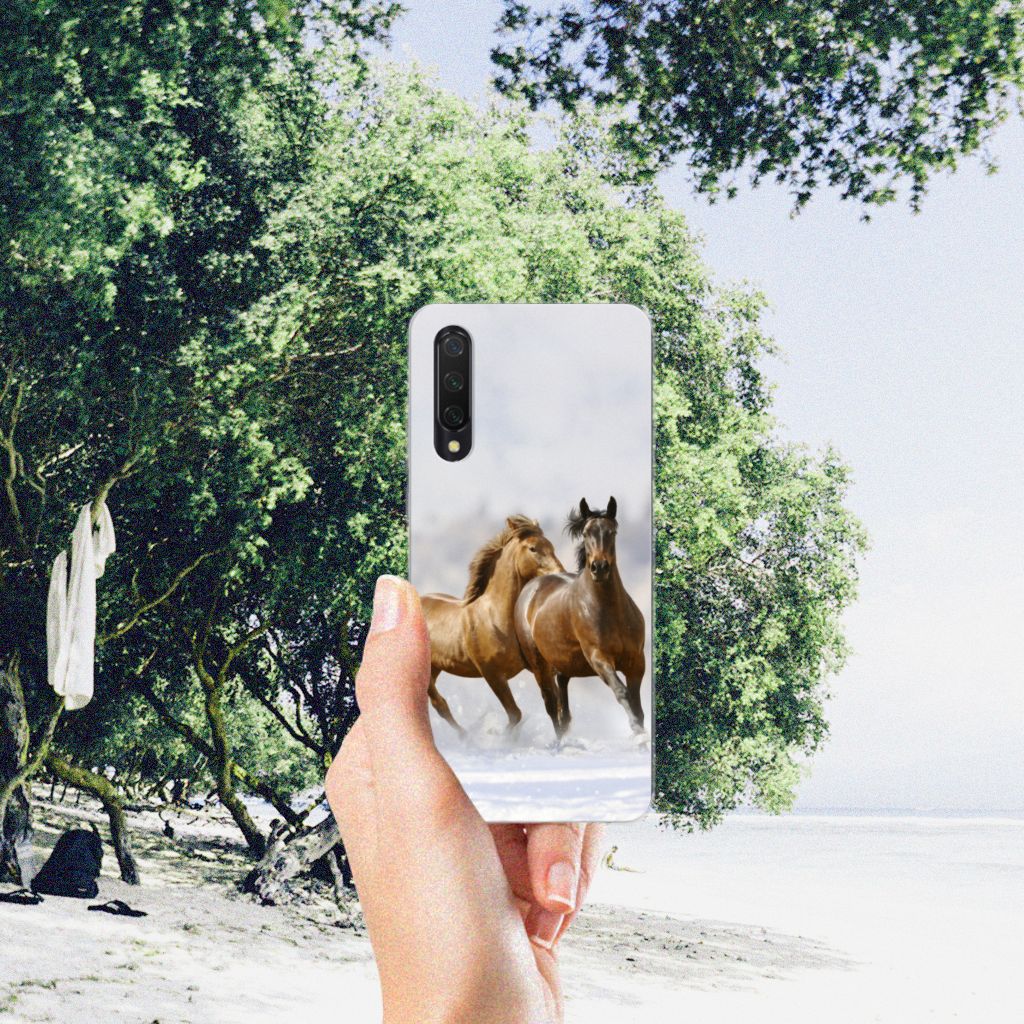 Xiaomi Mi 9 Lite TPU Hoesje Paarden B2C Telecom
