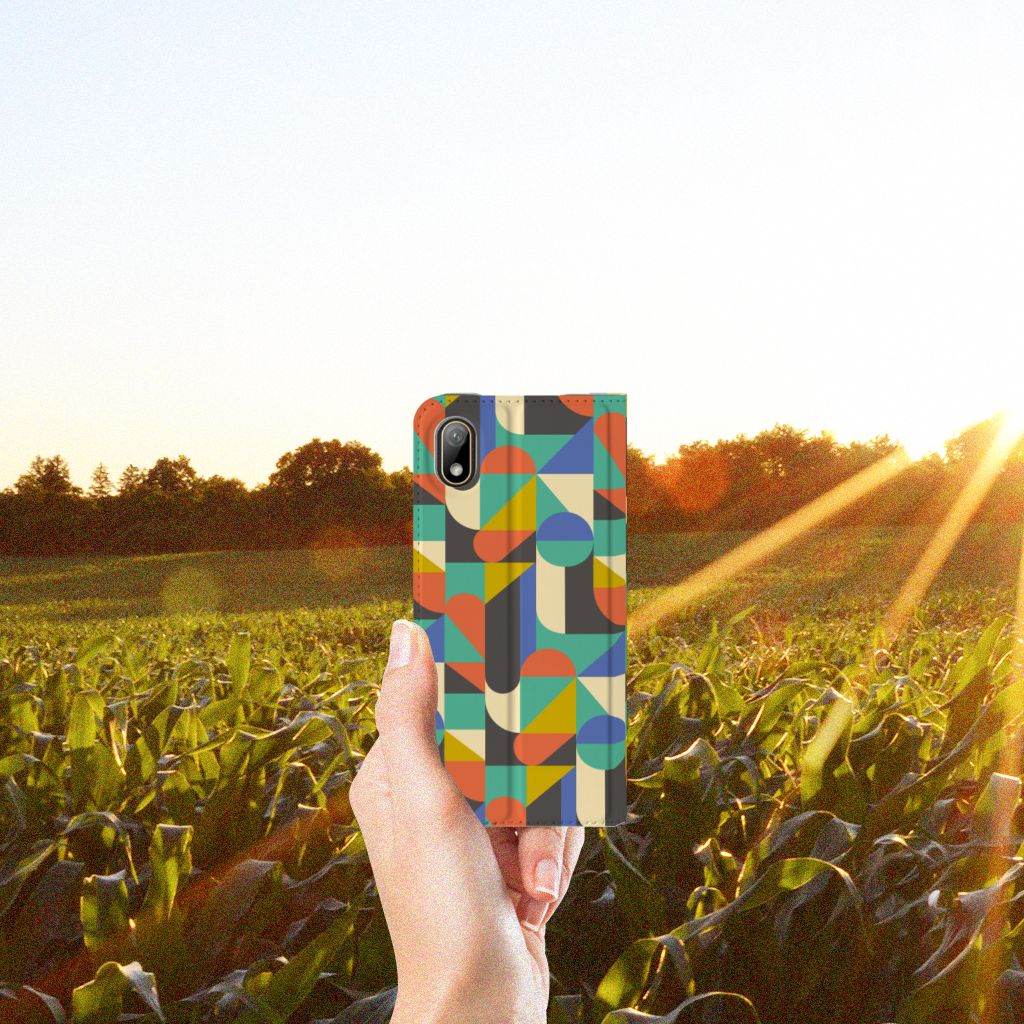Huawei Y5 (2019) Hoesje met Magneet Funky Retro - B2C Telecom