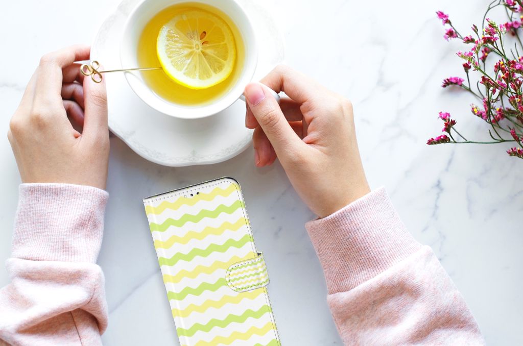 Samsung Galaxy A12 Telefoon Hoesje Waves Yellow