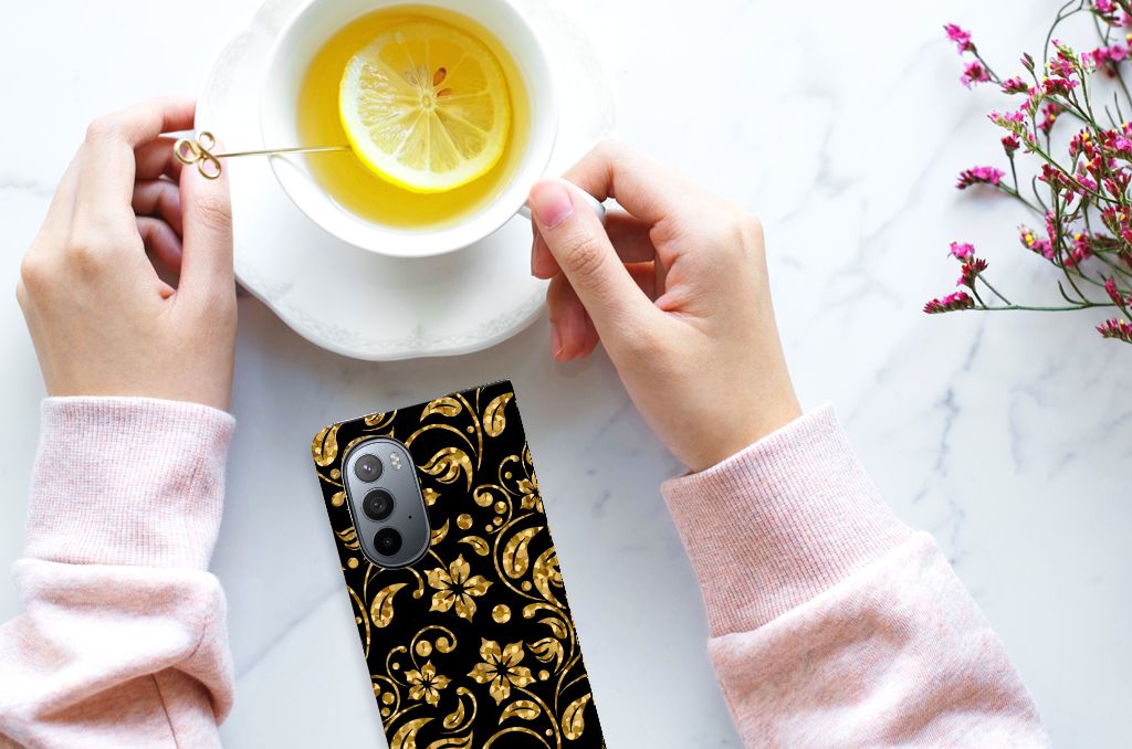 Motorola Edge 30 Pro Smart Cover Gouden Bloemen - B2C Telecom