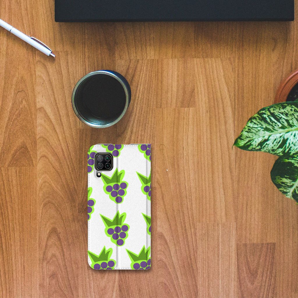 Huawei P40 Lite Flip Style Cover Druiven - B2C Telecom