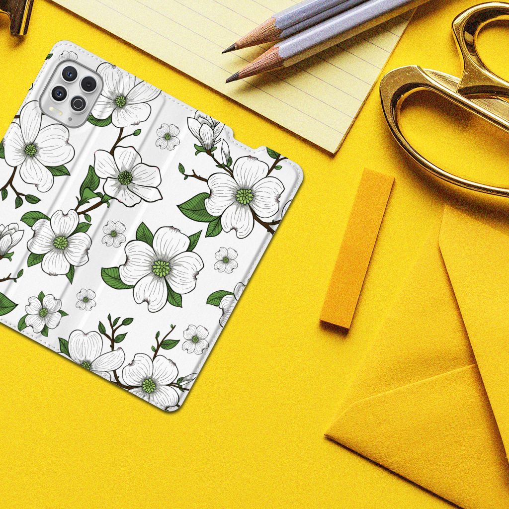Motorola Moto G100 Smart Cover Dogwood Flowers - B2C Telecom