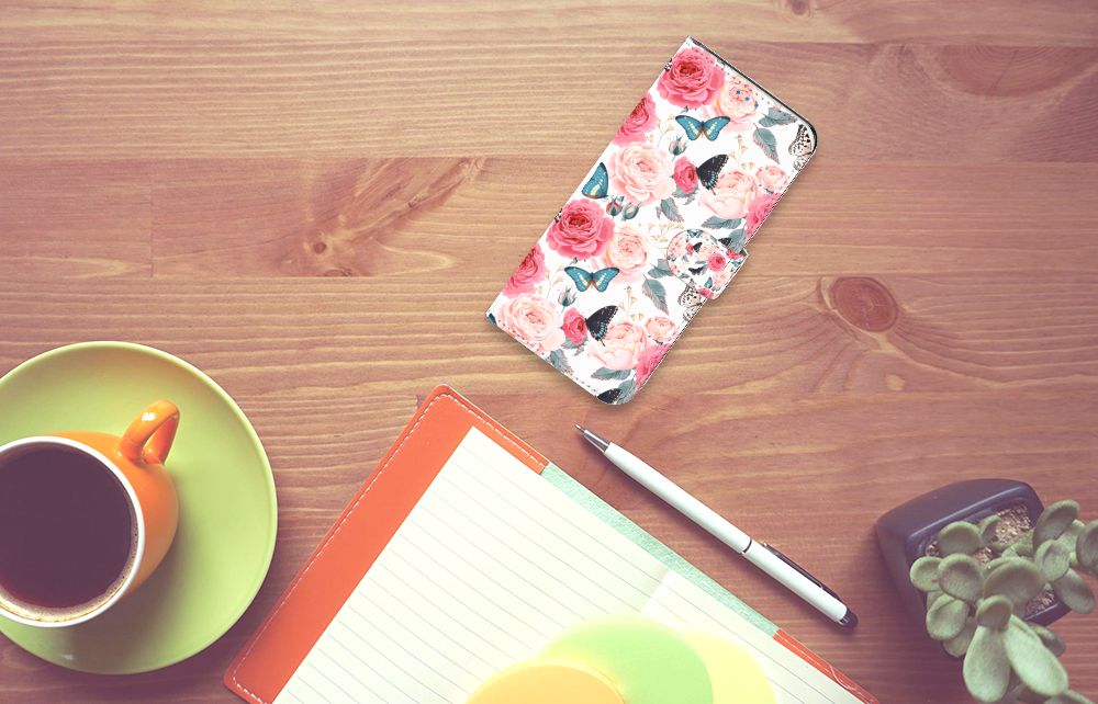 Motorola Moto E32 | Moto E32s Hoesje Butterfly Roses