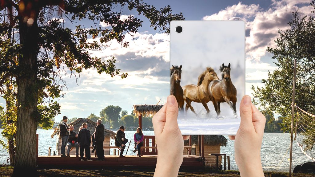 Samsung Galaxy Tab A8 2021/2022 Back Case Paarden - B2C Telecom