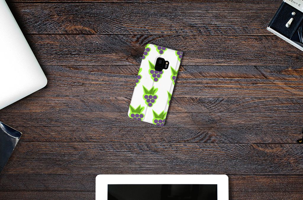 Samsung Galaxy S9 Flip Style Cover Druiven