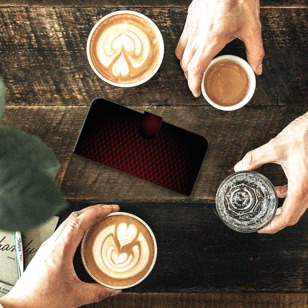 Samsung Galaxy A24 4G Telefoon Hoesje Geruit Rood met koffie en water op tafel