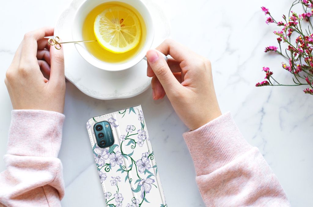Nokia G11 | G21 Uniek Smart Cover Blossom White - B2C Telecom