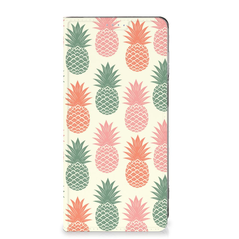 Motorola Moto G62 5G Flip Style Cover Ananas