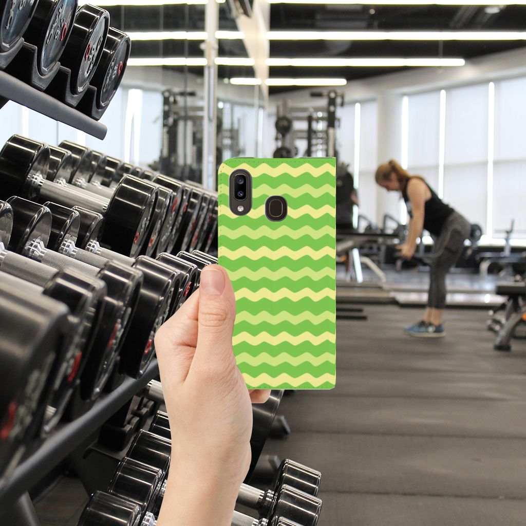 Samsung Galaxy A30 Hoesje met Magneet Waves Green