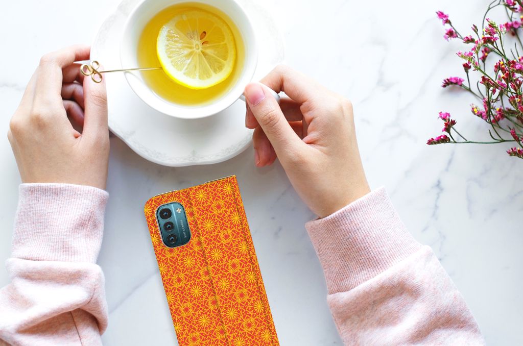 Nokia G11 | G21 Hoesje met Magneet Batik Oranje - B2C Telecom