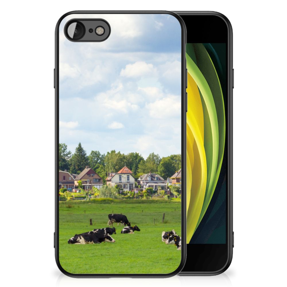 iPhone SE 2022 | SE 2020 | 7/8 Dierenprint Telefoonhoesje Koeien met koeien in een groene weide.