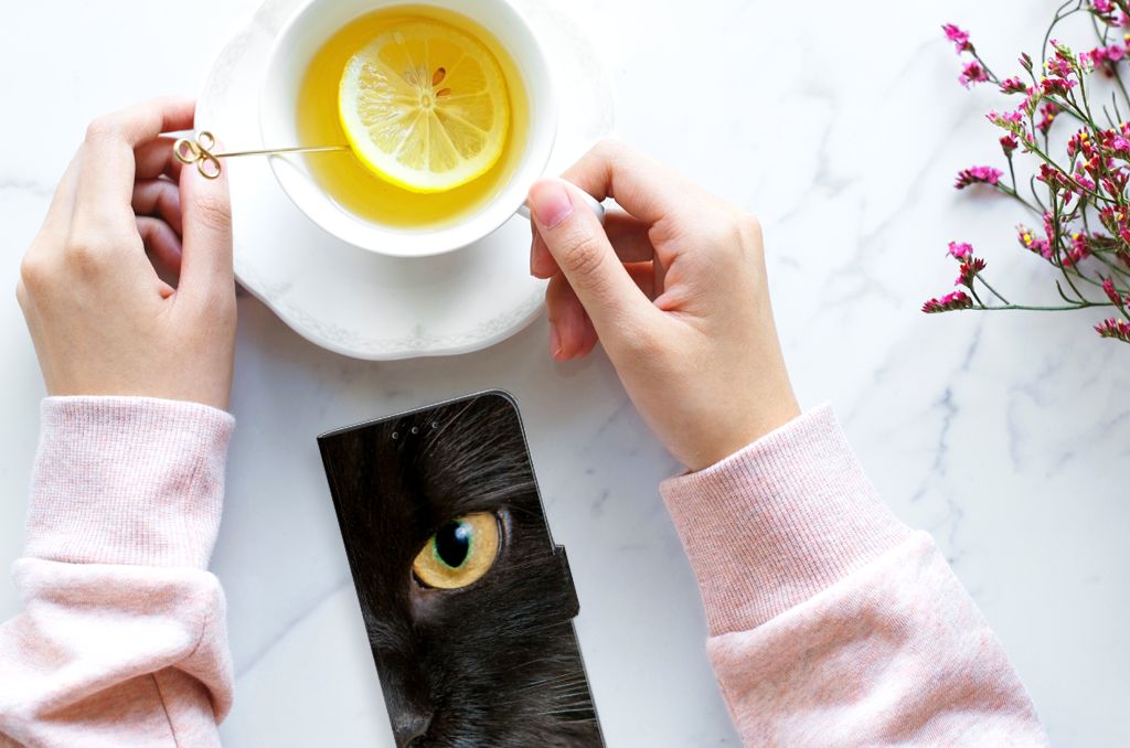 Alcatel 1S 2020 Telefoonhoesje met Pasjes Zwarte Kat