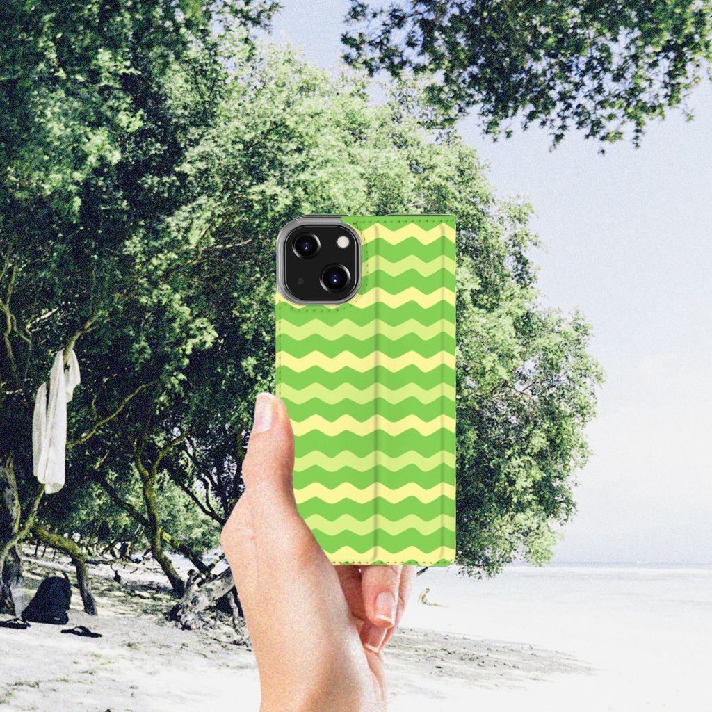 iPhone 14 Hoesje met Magneet Waves Green
