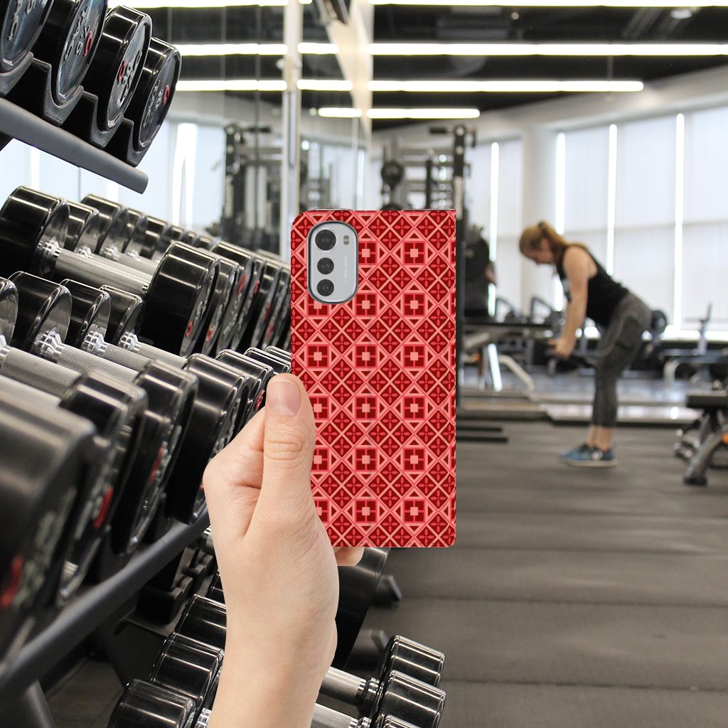 Motorola Moto E32 | Moto E32s Hoesje met Magneet Batik Rood - B2C Telecom