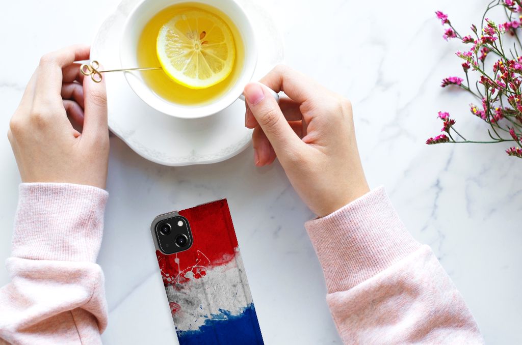iPhone 13 Mini Standcase Nederland - B2C Telecom