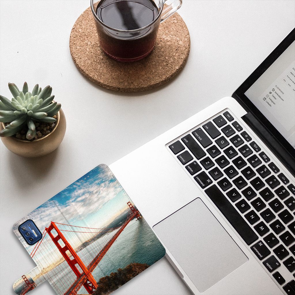 Motorola Moto G9 Plus Flip Cover Golden Gate Bridge