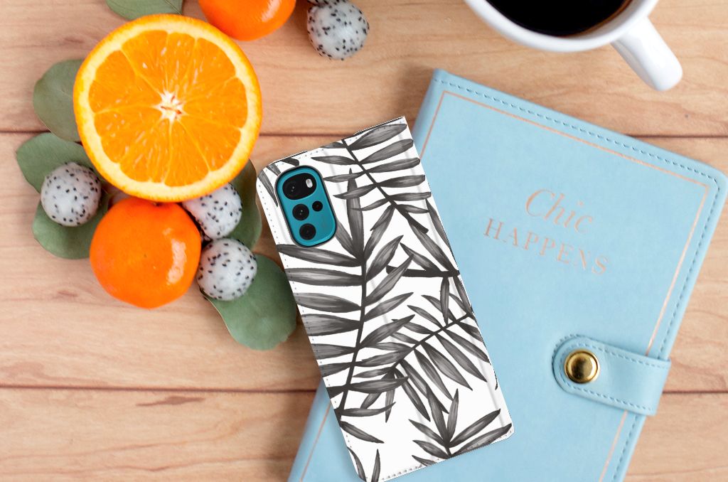 Motorola Moto G22 Smart Cover Leaves Grey - B2C Telecom