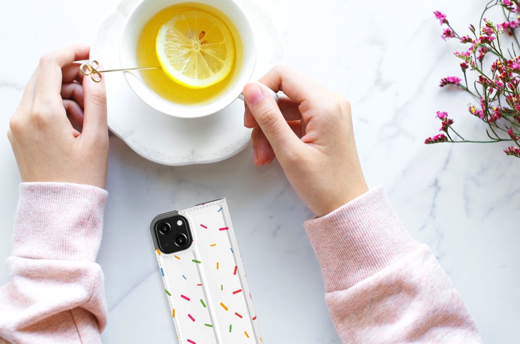 iPhone 13 Mini Flip Style Cover Donut Roze - B2C Telecom