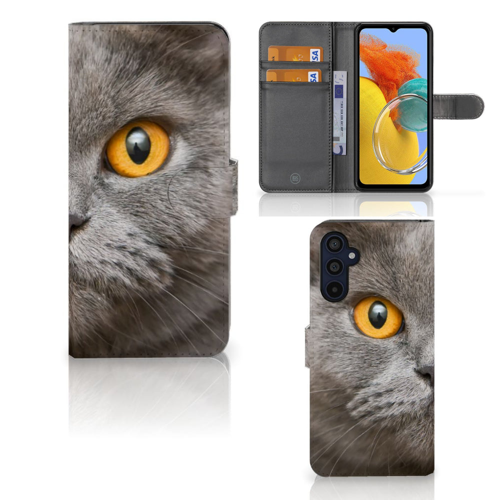 Telefoonhoesje met Pasjes Samsung Galaxy M14 Britse Korthaar met een afbeelding van een grijze kat met gele ogen.