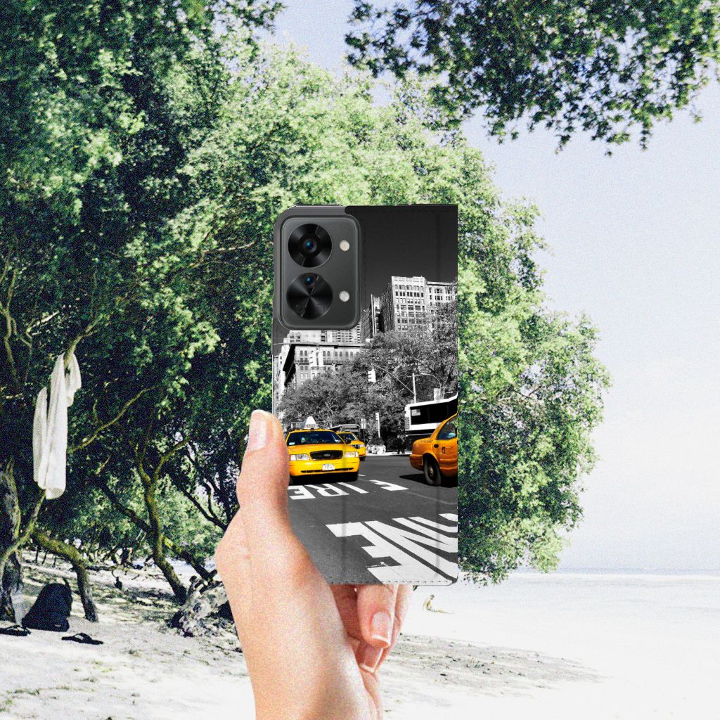 OnePlus Nord 2T Book Cover New York Taxi - B2C Telecom