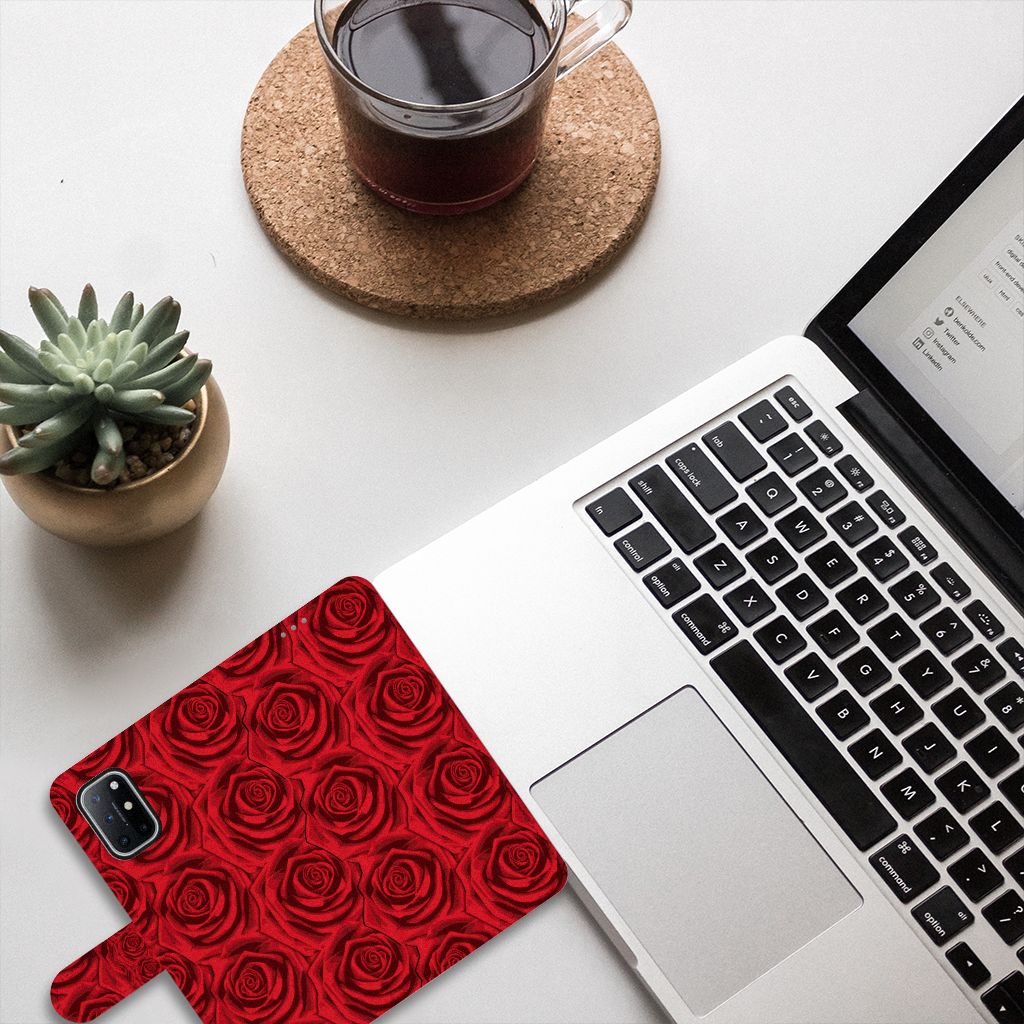 OnePlus 8T Hoesje Red Roses