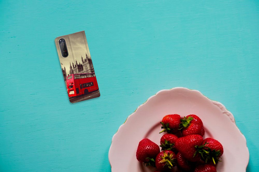 Sony Xperia 5 II Book Cover Londen - B2C Telecom