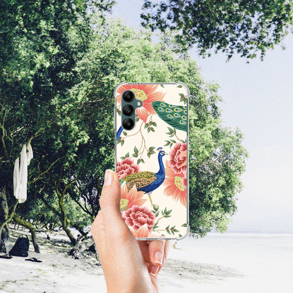 Case Anti-shock voor Samsung Galaxy A14 5G/4G Pink Peacock met pauwen en bloemen in hand op strand.