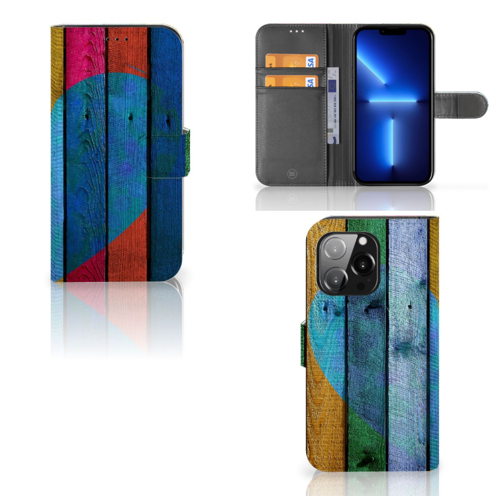 iPhone 13 Pro Book Style Case Wood Heart - Cadeau voor je Vriend met kleurrijk hart ontwerp â¤ī¸.