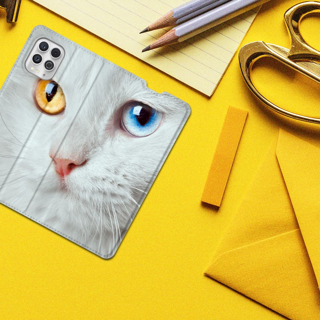 Motorola Moto G100 Hoesje maken Witte Kat - B2C Telecom