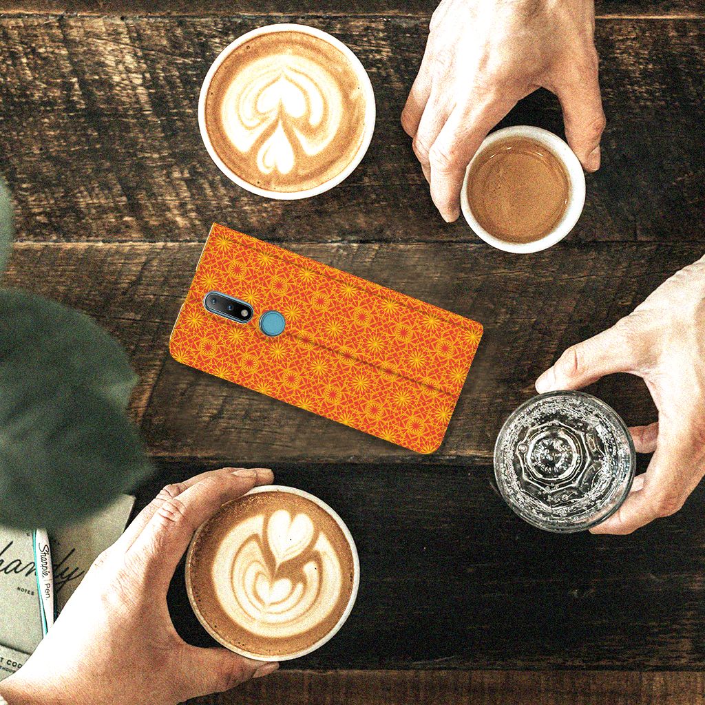Nokia 2.4 Hoesje met Magneet Batik Oranje - B2C Telecom