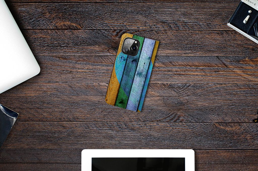 iPhone 14 Pro Max Book Wallet Case Wood Heart - Cadeau voor je Vriend - B2C Telecom