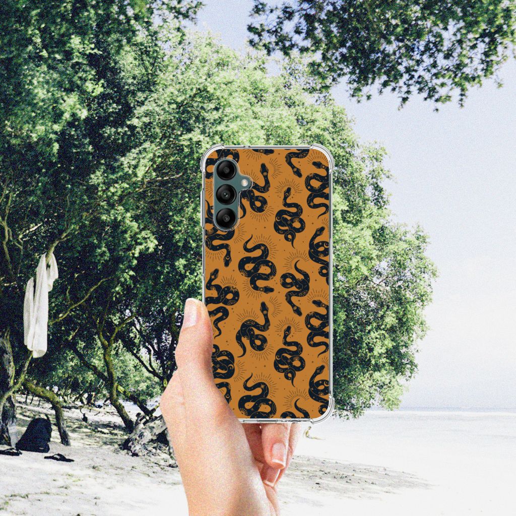 Case Anti-shock voor Samsung Galaxy A14 5G/4G Snakes met slangenprint op een strand achtergrond.