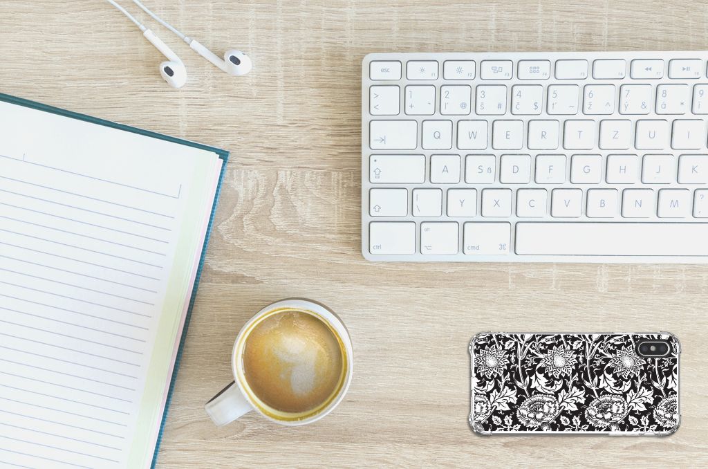 Apple iPhone X | Xs Case Black Flowers