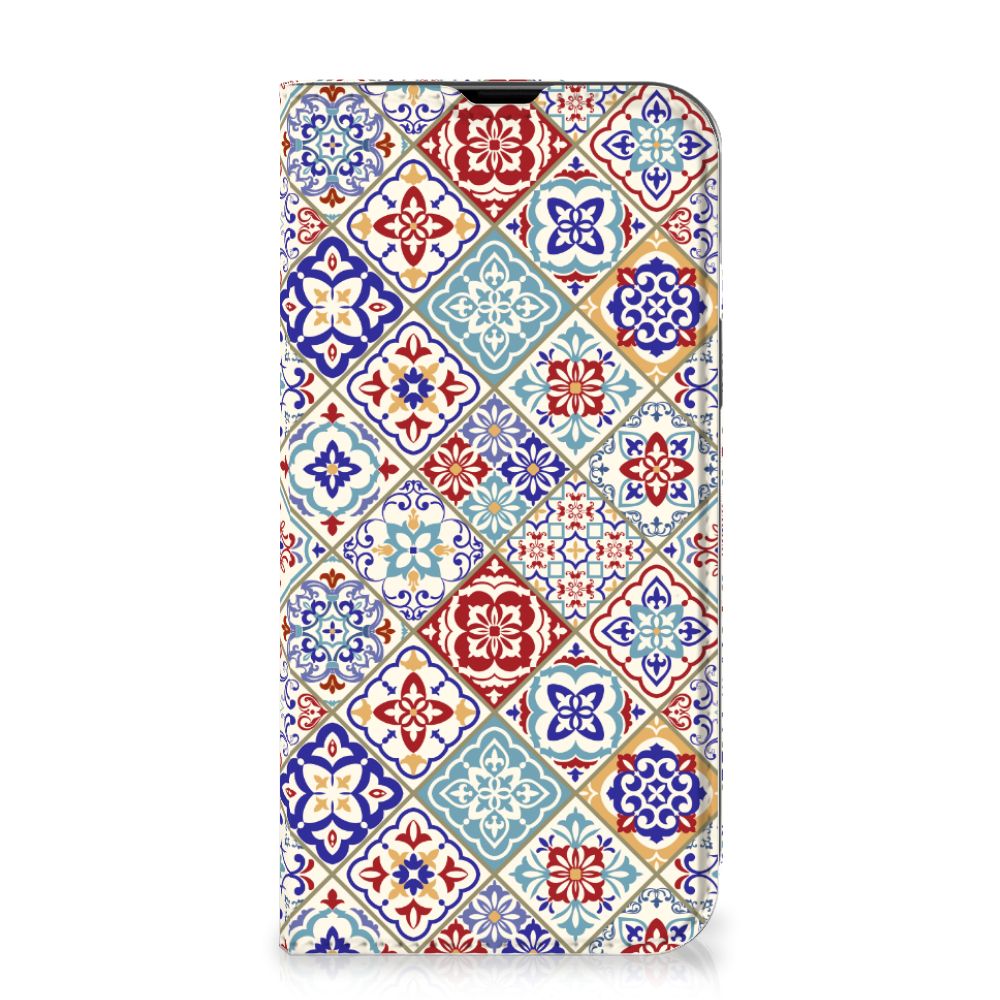 iPhone 14 Standcase Tiles Color
