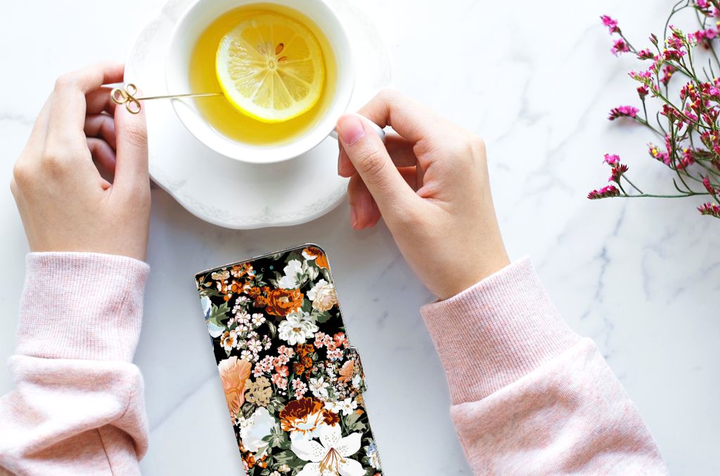 Hoesje voor Motorola Moto G10 | G20 | G30 Dark Flowers