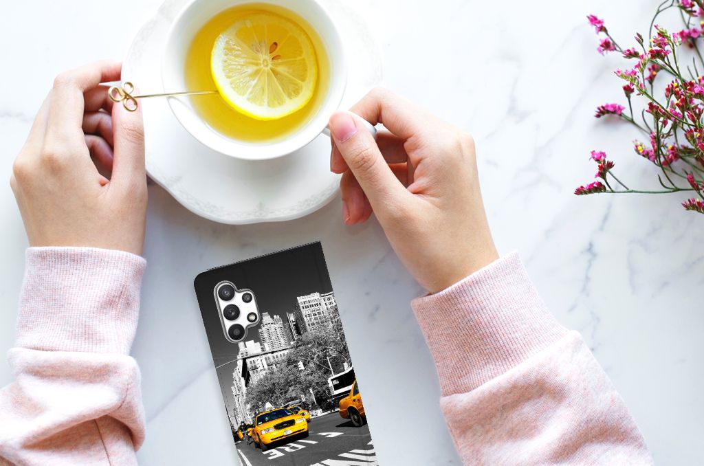 Samsung Galaxy A32 4G | A32 5G Enterprise Editie Book Cover New York Taxi - B2C Telecom
