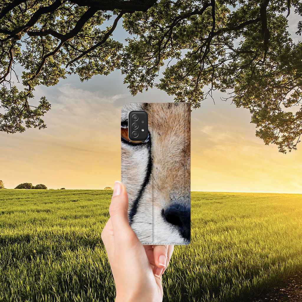 Samsung Galaxy A03s Hoesje maken Cheetah met close-up afbeelding van een cheetah in een natuurlandschap.