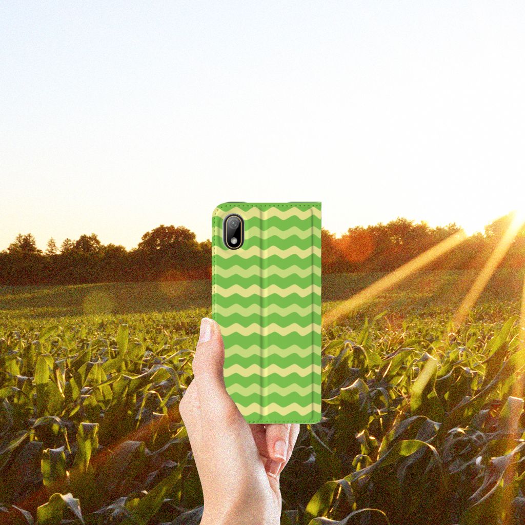 Huawei Y5 (2019) Hoesje met Magneet Waves Green - B2C Telecom