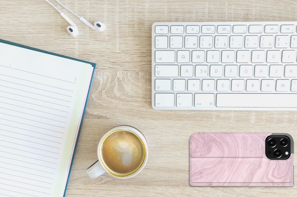 iPhone 13 Pro Max Standcase Marble Pink - Origineel Cadeau Vriendin - B2C Telecom