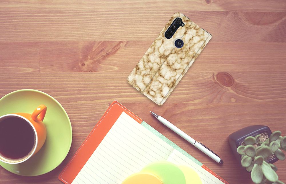 Motorola Moto G Pro Standcase Marmer Goud - B2C Telecom