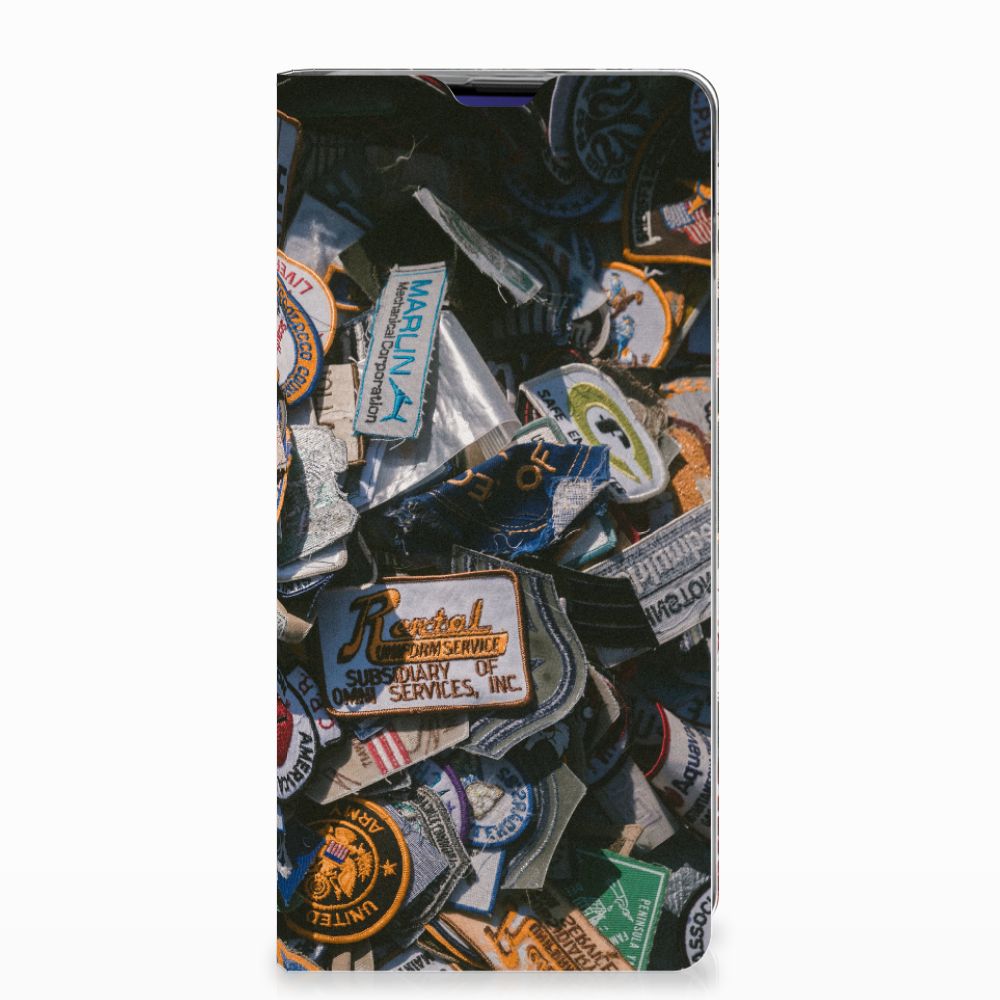Samsung Galaxy S10 Plus Stand Case Badges