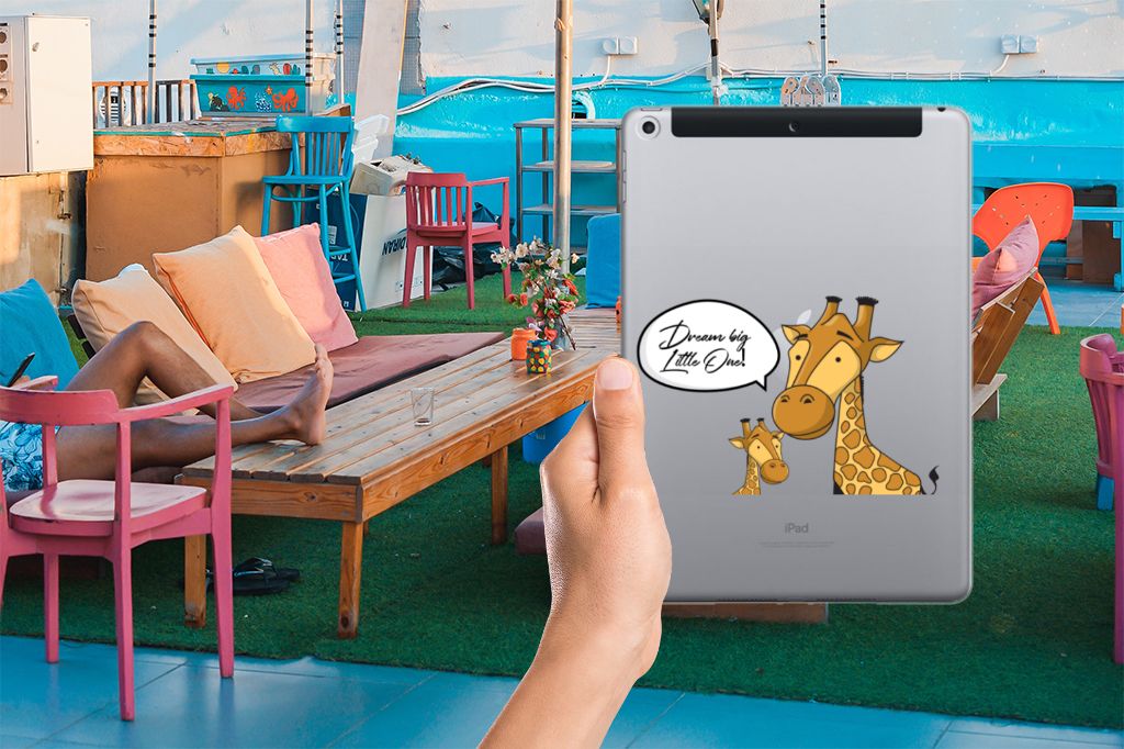 Apple iPad 9.7 2018 | 2017 Tablet Back Cover Giraffe