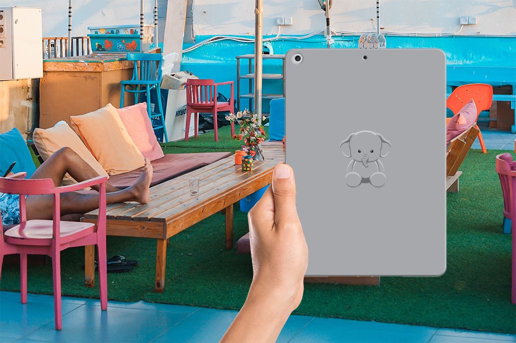 Apple iPad 9.7 2018 | 2017 Tablet Back Cover Grijs Baby Olifant