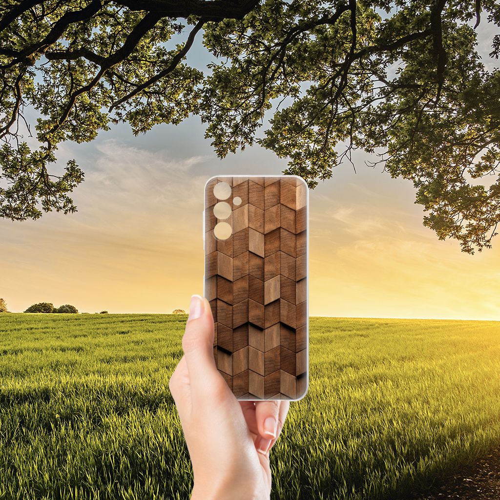 Samsung Galaxy M14 Bumper Hoesje voor Samsung Galaxy M14 Wooden Cubes hand houden natuur