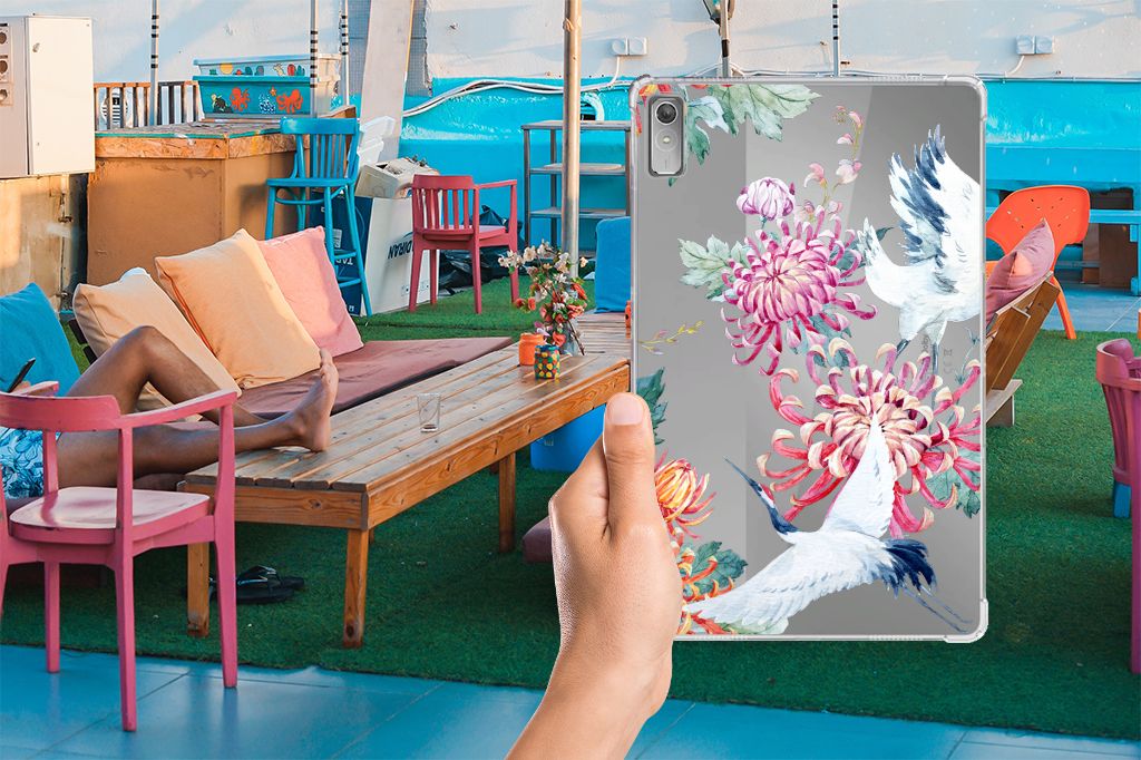 Lenovo Tab P11 Gen 2 Back Case Bird Flowers hand houden design bloemen ooievaars