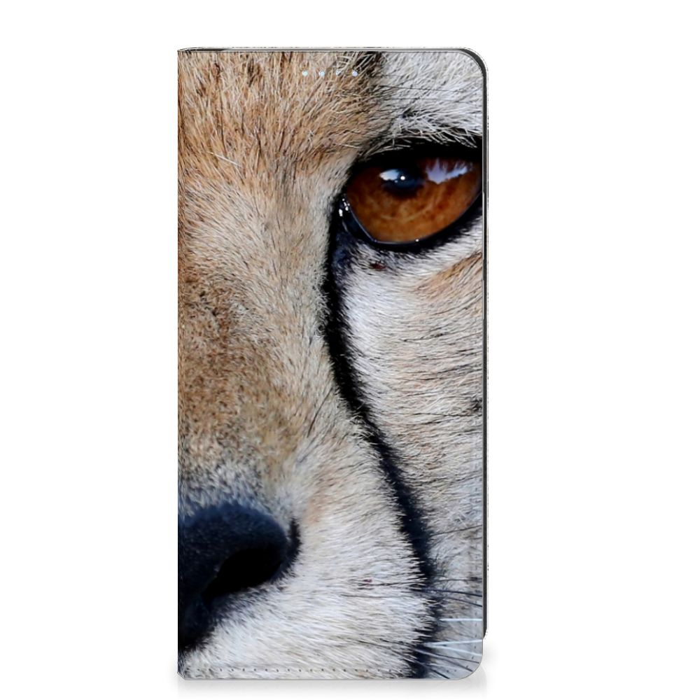 Motorola Edge 40 Pro Hoesje maken Cheetah met close-up van jachtluipaard oog en gezicht.