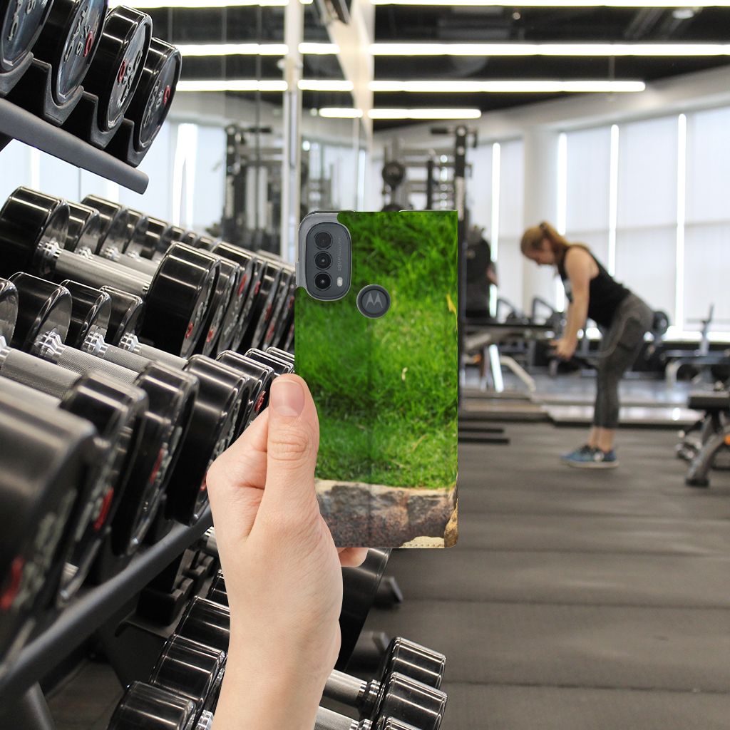 Motorola Moto E20 Hoesje maken Panda design gras aanzicht