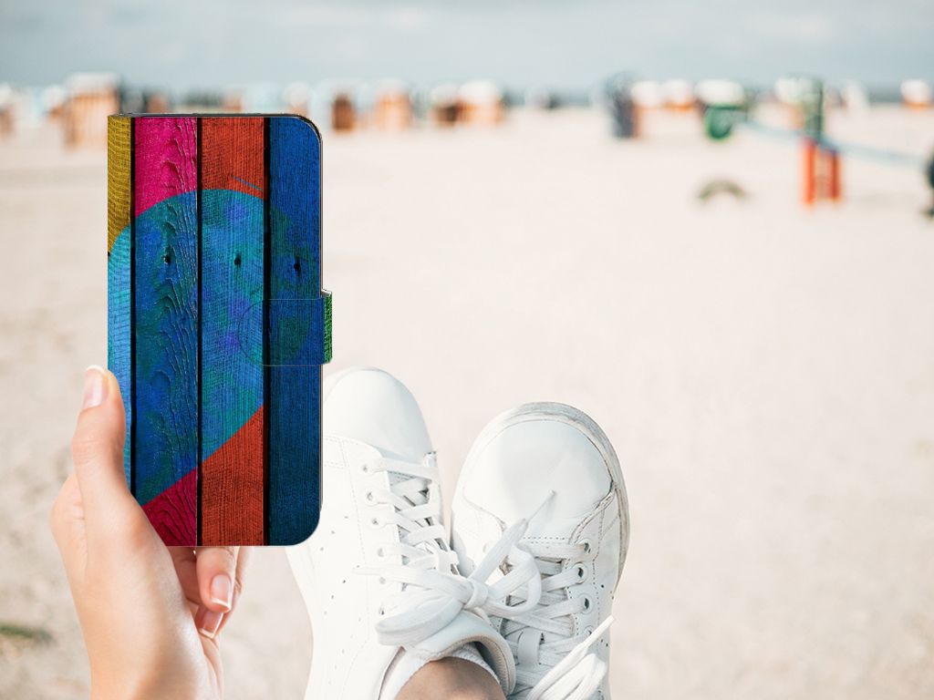Motorola Moto G13 | G23 Book Style Case Wood Heart - Cadeau voor je Vriend met kleurrijke hartvorm. 💖