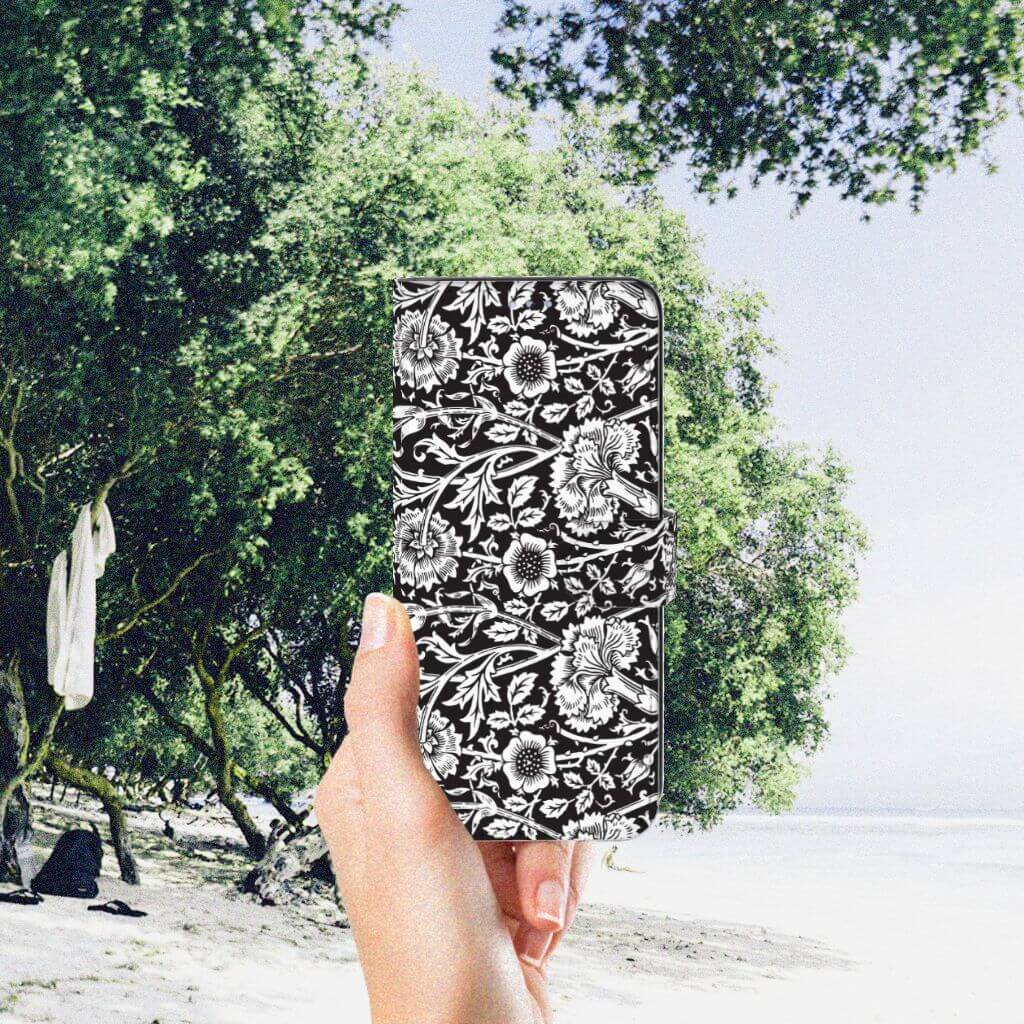 Motorola Moto G31 | G41 Hoesje Black Flowers bloemenprint zwart wit hand water